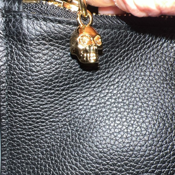 Alexander McQueen clutch - Picture 3 of 10